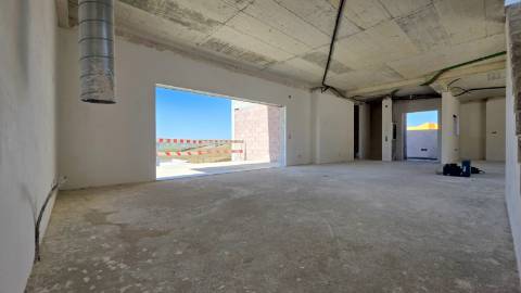 Moradia isolada T4+1 de arquitetura contemporânea na Ventosa - Torres Vedras.