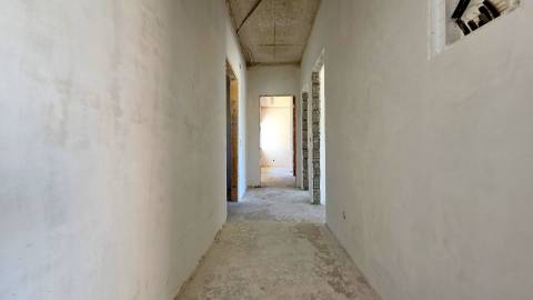 Moradia isolada T4+1 de arquitetura contemporânea na Ventosa - Torres Vedras.