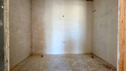 Moradia isolada T4+1 de arquitetura contemporânea na Ventosa - Torres Vedras.