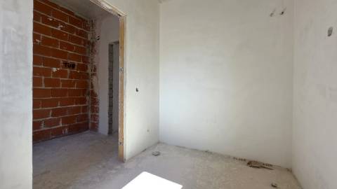 Moradia isolada T4+1 de arquitetura contemporânea na Ventosa - Torres Vedras.