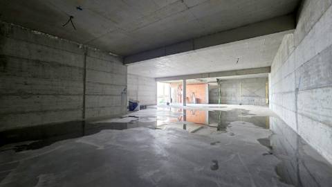 Moradia isolada T4+1 de arquitetura contemporânea na Ventosa - Torres Vedras.