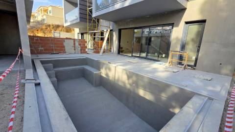 Moradia T3+1 Ericeira com piscina e jardim