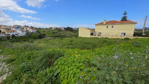 TERRENO NO OUTEIRINHO - ERICEIRA
