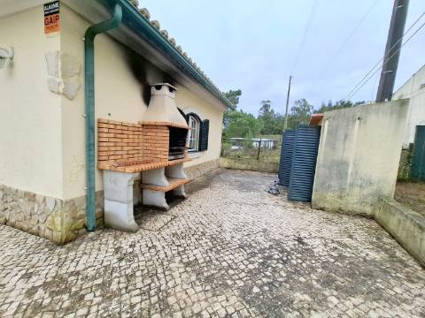 Moradia T4 usada no Ramalhal