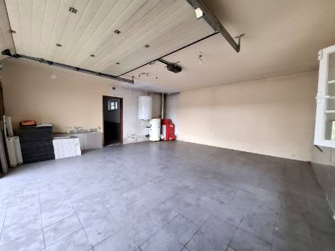 Moradia T4 usada no Ramalhal