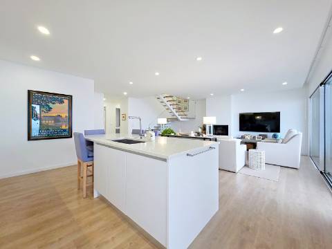 Apartamento T4 duplex, com vista de Mar, Ericeira