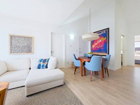 Apartamento T4 duplex, com vista de Mar, Ericeira