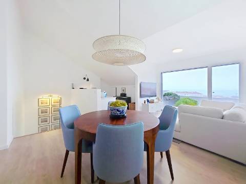 Apartamento T4 duplex, com vista de Mar, Ericeira