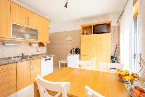 Apartamento T2 Usado em Vialonga