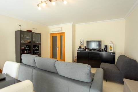 Apartamento T2 Usado em Vialonga