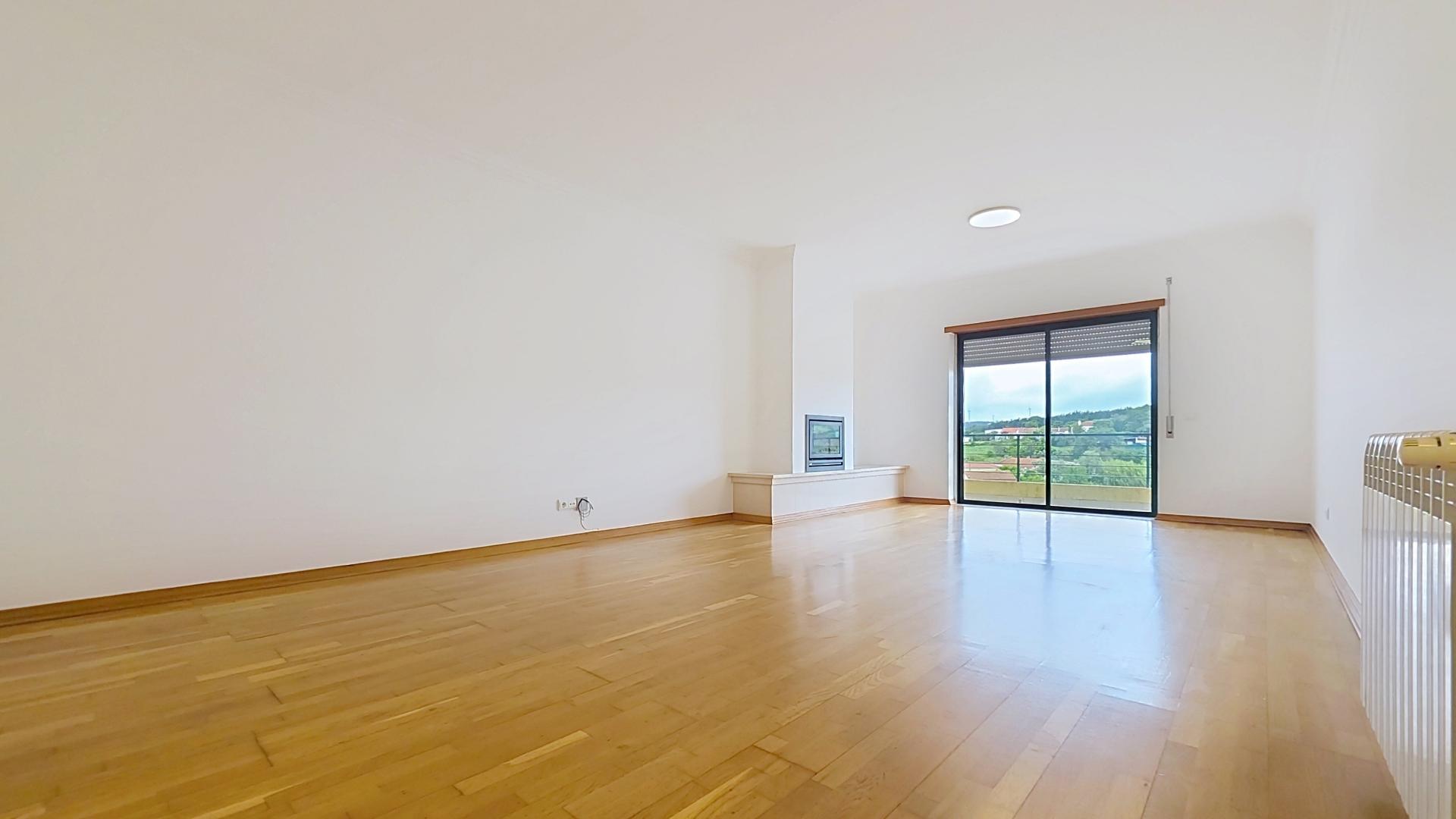 Apartamento T2 para arrendar -Malveira