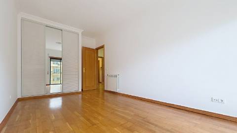 Apartamento T2 para arrendar -Malveira