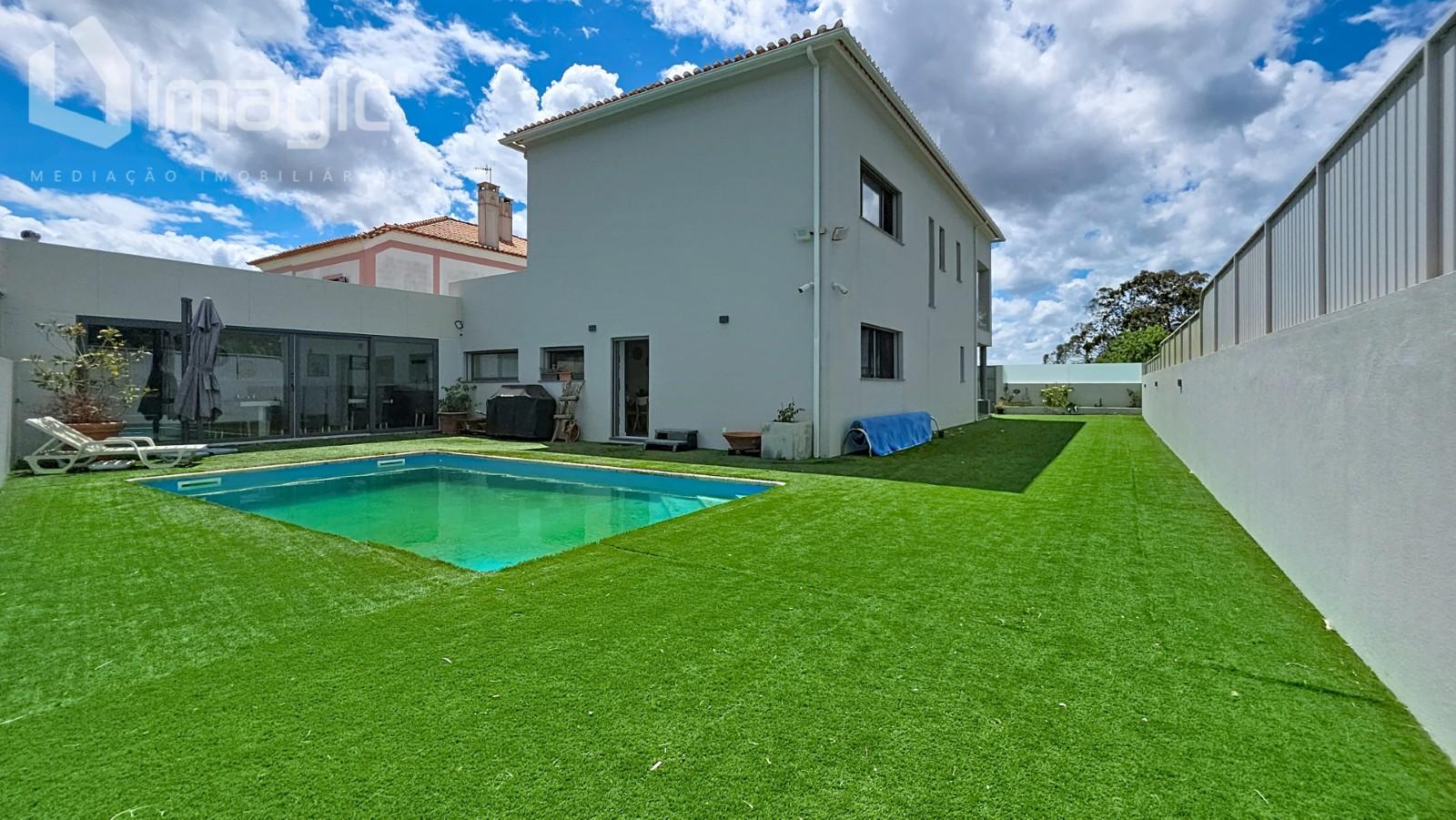 MORADIA T5 com piscina em SANTO ISIDORO, MAFRA