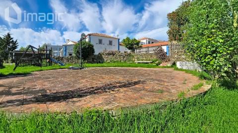 Quinta em Mafra inserida num terreno com 5,331m2.