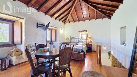 Quinta em Mafra inserida num terreno com 5,331m2.
