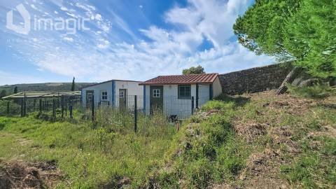 Moradia T5 Térrea, Rústica em Mafra inserida num terreno com 5,331m2.
