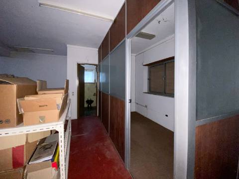 Moradia T3, em Almalaguês