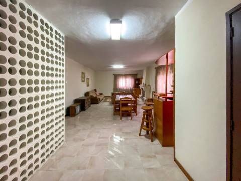 Moradia T3, em Almalaguês