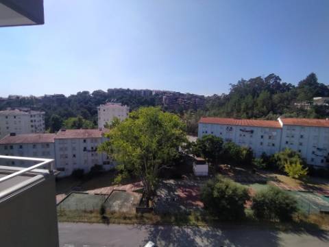 Arrenda-se Apartamento T3 mobilado junto à Solum, Coimbra