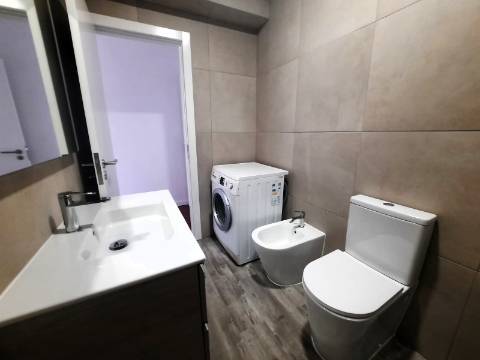 Arrenda-se Apartamento T3 mobilado junto à Solum, Coimbra