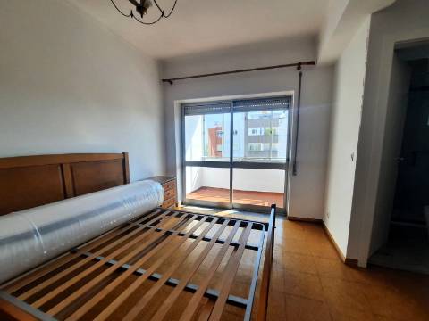 Arrenda-se Apartamento T3 mobilado junto à Solum, Coimbra