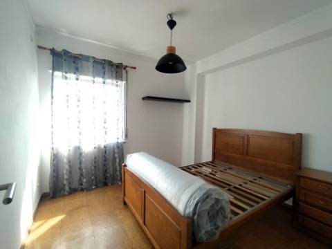 Arrenda-se Apartamento T3 mobilado junto à Solum, Coimbra