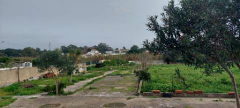 Lote Urbano em Paio Pires