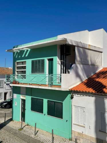 Encantadora Moradia Típica Portuguesa de 4 Quartos com Vista Panorâmica para o Centro Histórico de Lagos