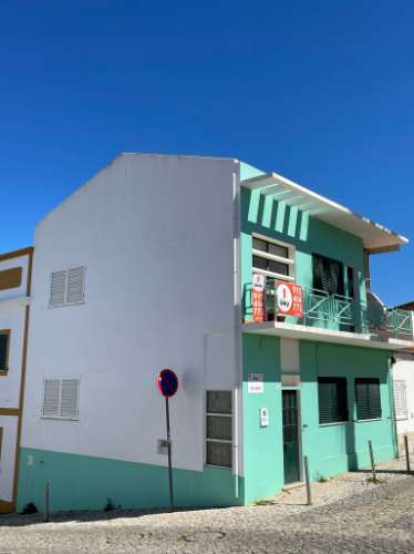 Encantadora Moradia Típica Portuguesa de 4 Quartos com Vista Panorâmica para o Centro Histórico de Lagos