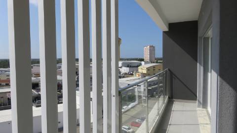 Apartamento T3 com garagem em Santa Marta do Pinhal