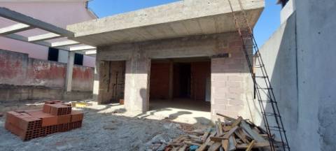 Moradia em construção T3 Paio Pires