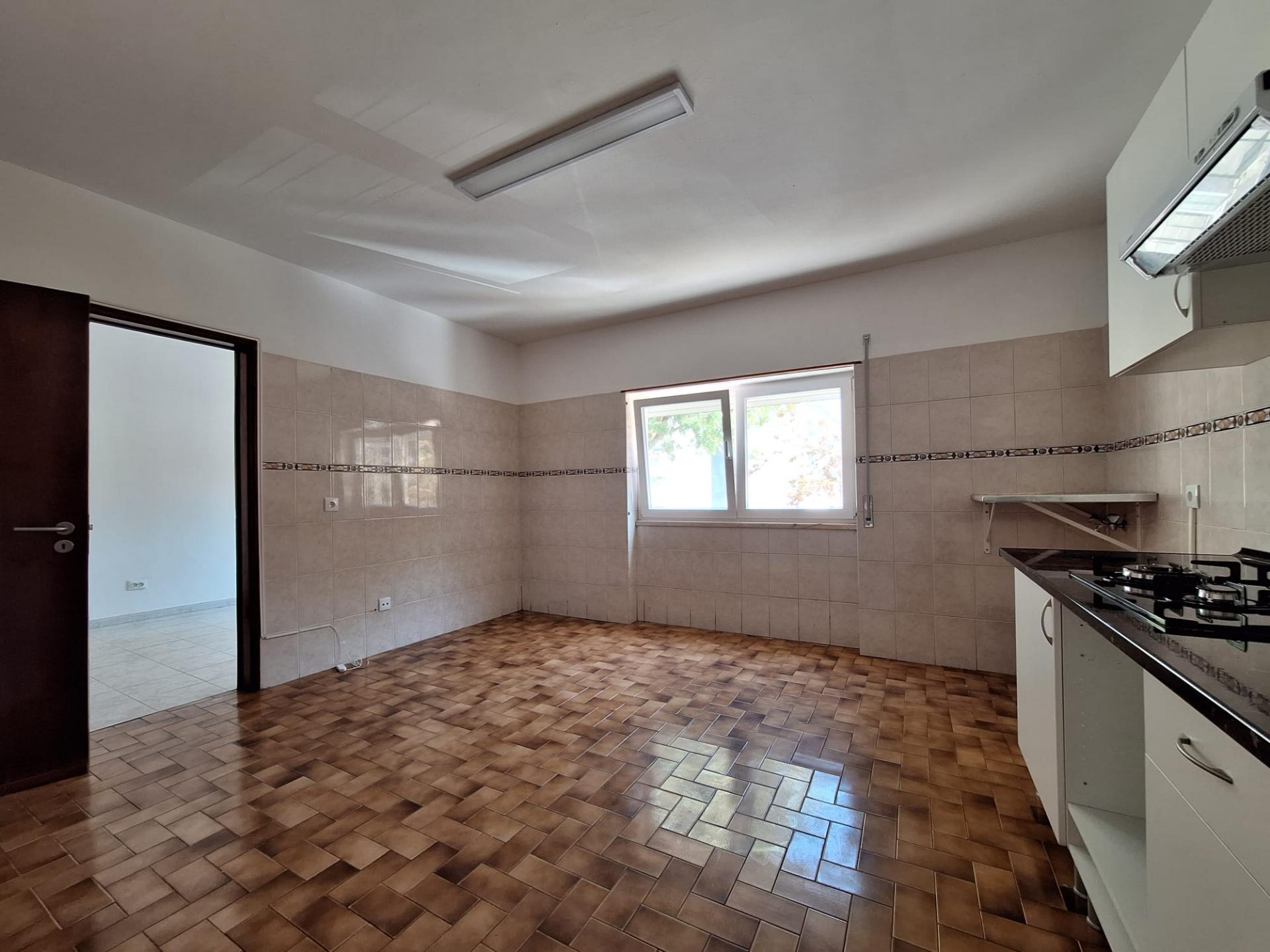 Apartamento T1, Torre da Marinha