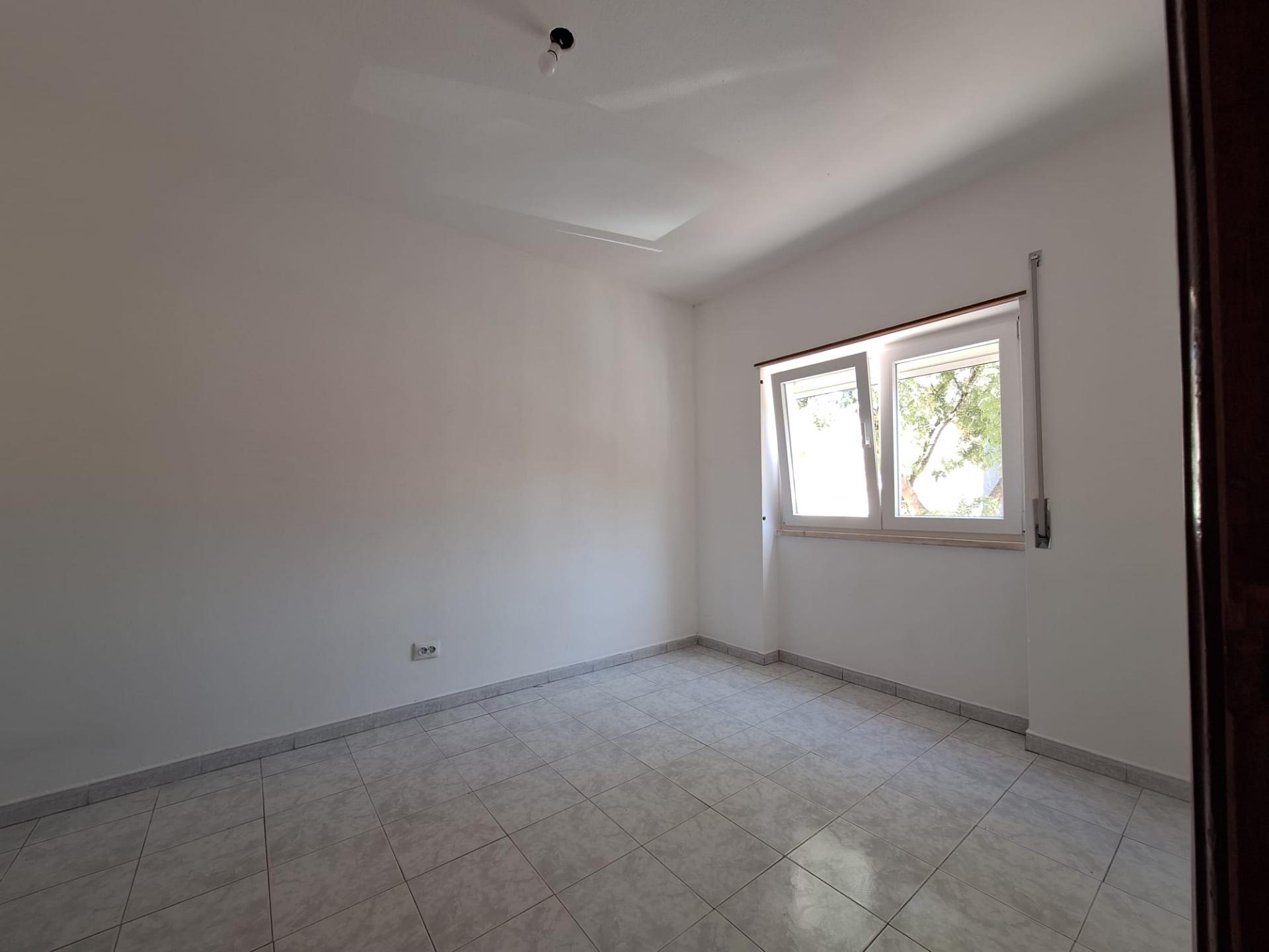 Apartamento T1, Torre da Marinha