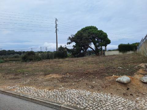 Terreno Urbano para Moradia Isolada