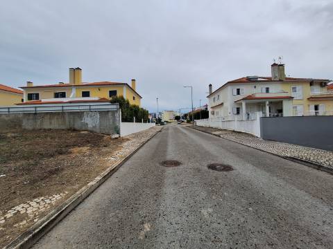 Terreno Urbano para Moradia Isolada