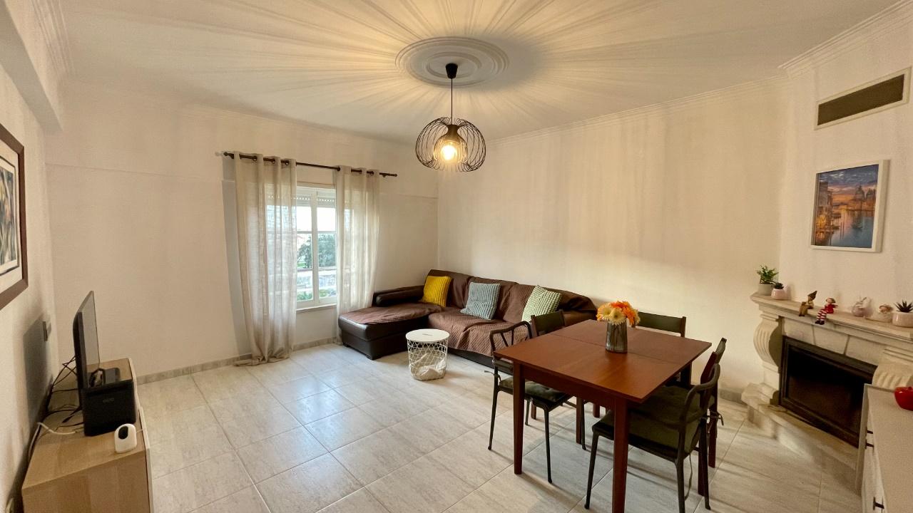 Apartamento T3 na Quinta de Cima