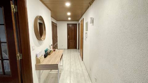 Apartamento T3 na Quinta de Cima