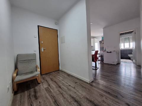 T3 Remodelado em Paio Pires