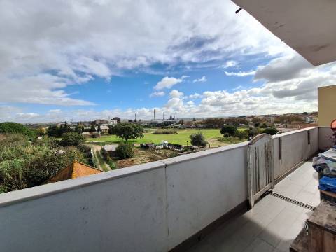 T3 Remodelado em Paio Pires