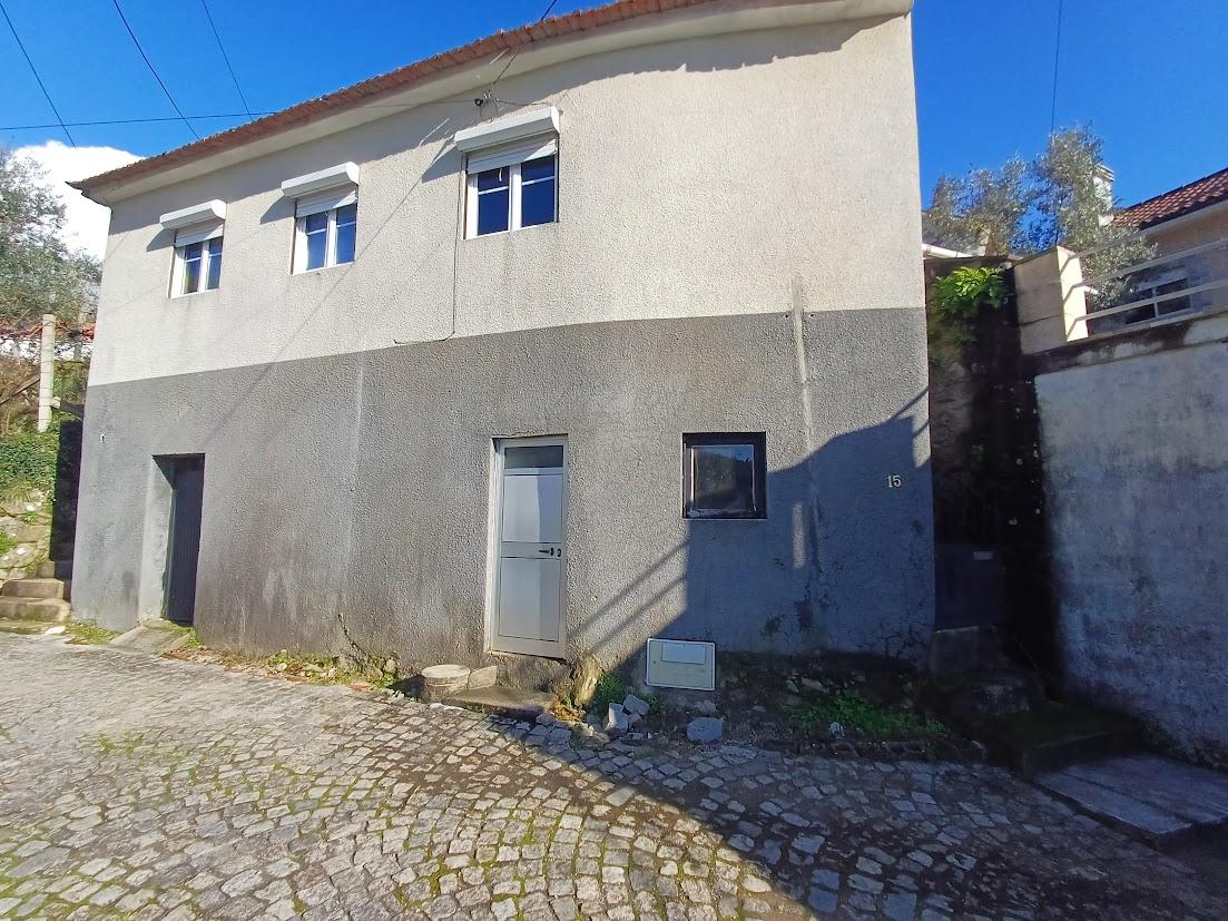 Moradia Independente com dois pisos