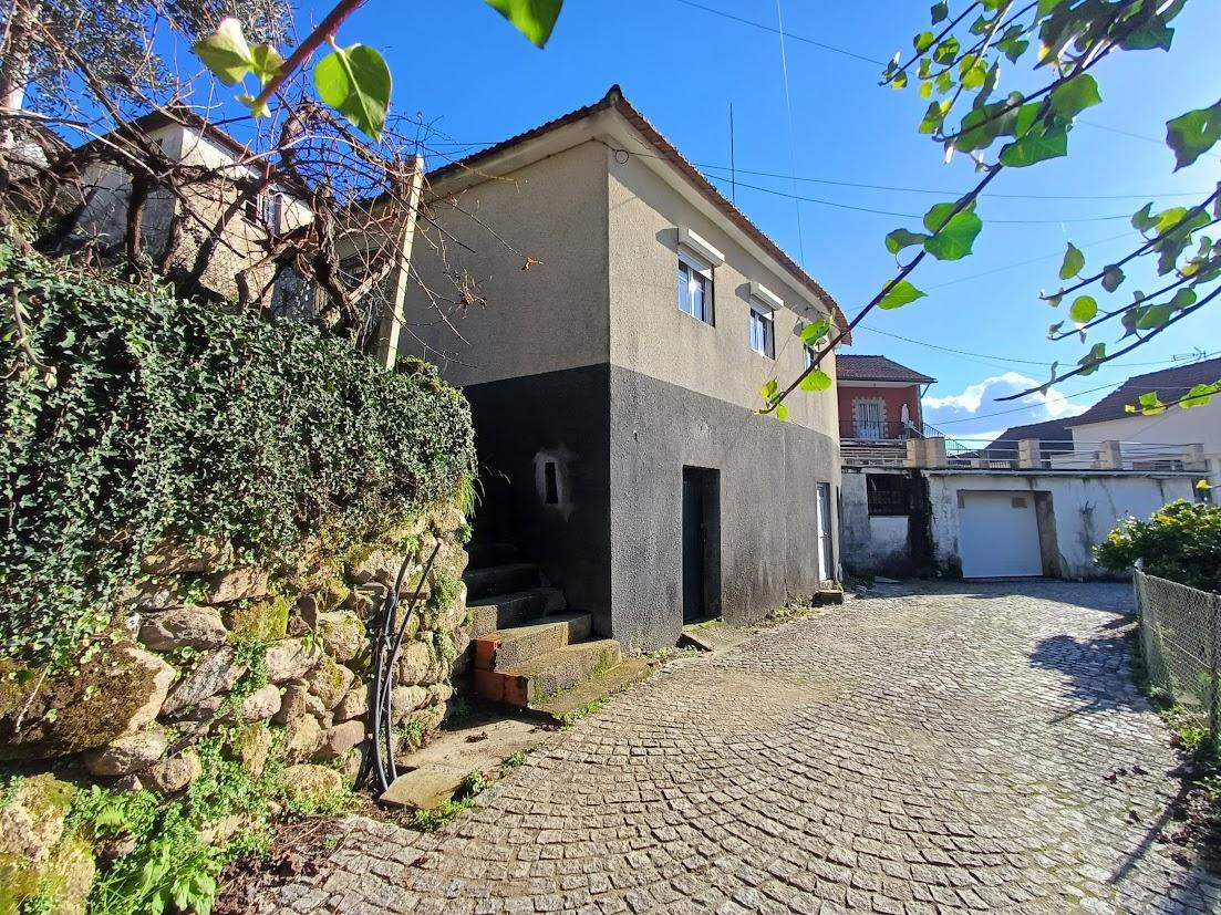 Moradia Independente com dois pisos