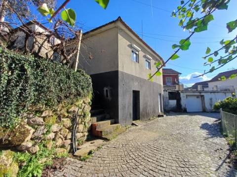 Moradia Independente com dois pisos