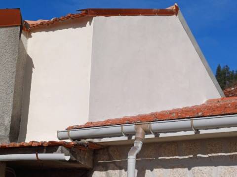 Moradia Independente com dois pisos