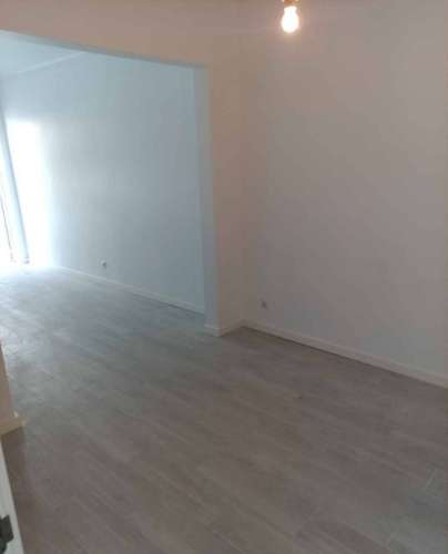 Apartamento T2 + 1 com quintal Remodelado