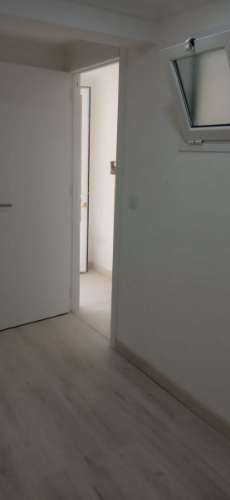 Loja transformada em habitação Vale de Milhaços