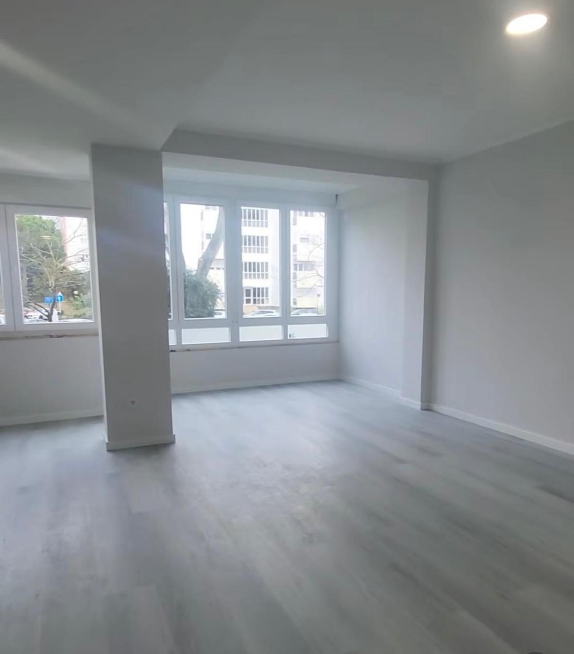 Apartamento T2 remodelado Oeiras