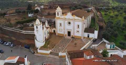 Moradia em banda R/C e primeiro andar