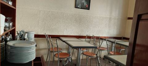 Café/Restaurante com História em Cavadas