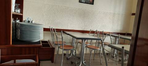 Café/Restaurante com História em Cavadas