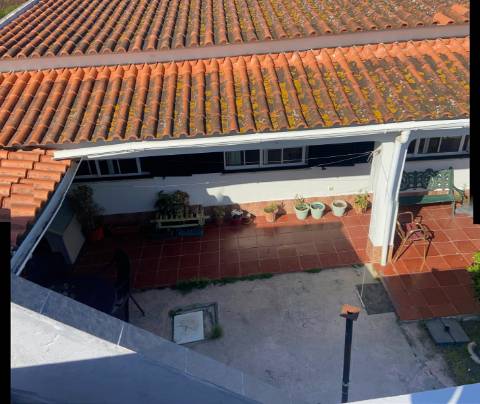 Terreno com duas moradias - Fernão Ferro | 380m²